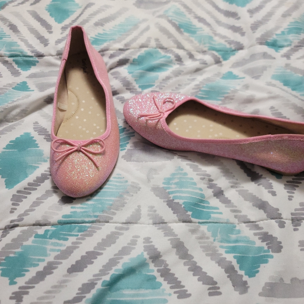 Girls shoes